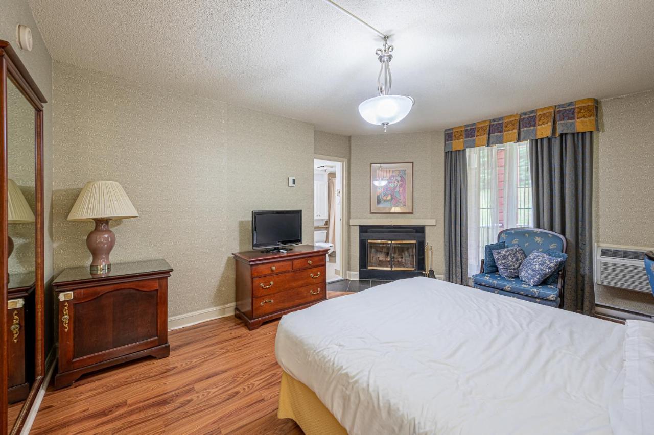 Le Domaine Chambre D'Hotel A Saint-Sauveur-des-Monts Екстериор снимка