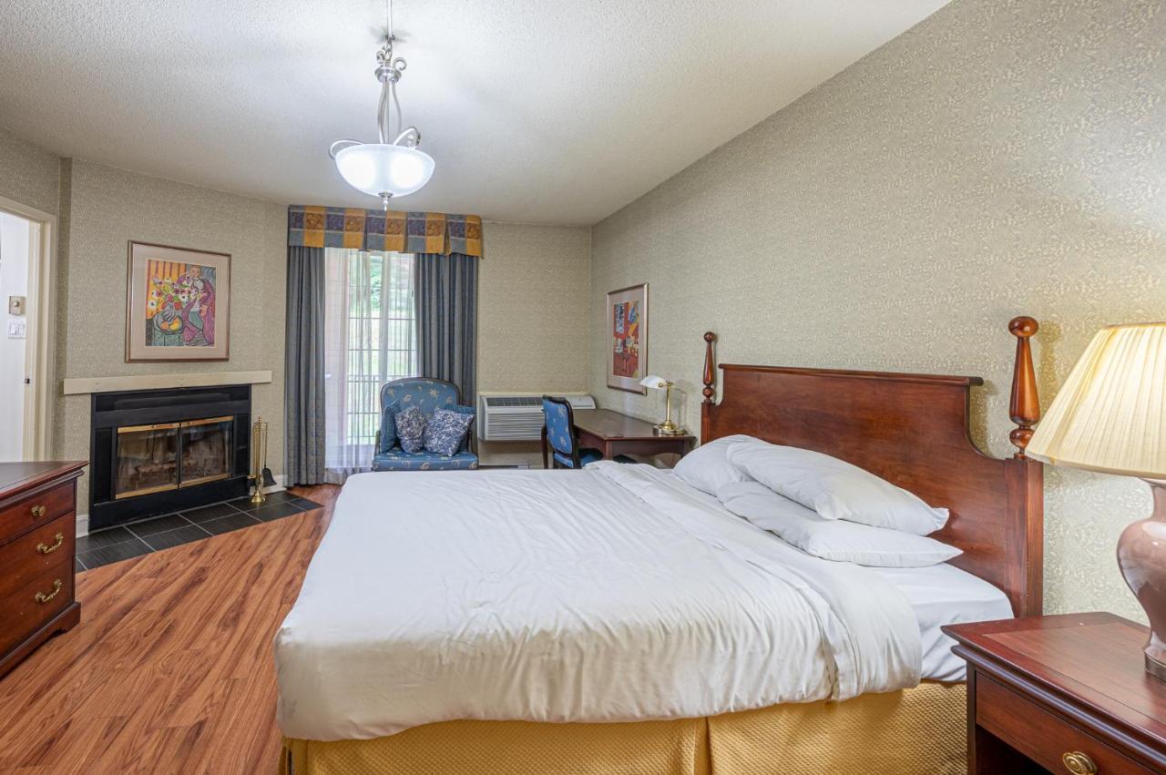 Le Domaine Chambre D'Hotel A Saint-Sauveur-des-Monts Екстериор снимка