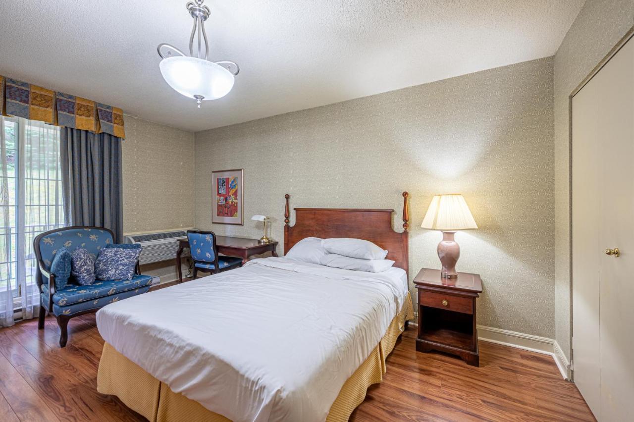 Le Domaine Chambre D'Hotel A Saint-Sauveur-des-Monts Екстериор снимка