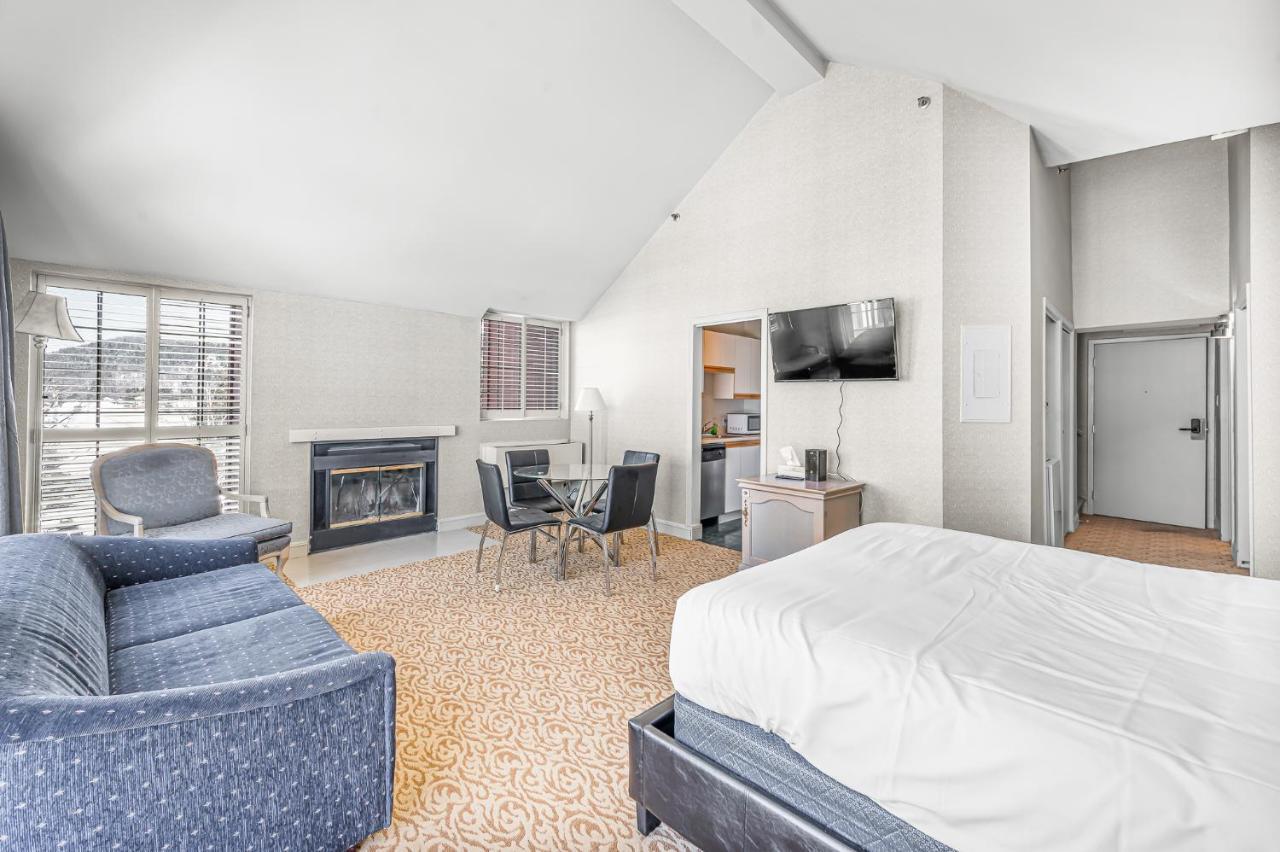 Le Domaine Chambre D'Hotel A Saint-Sauveur-des-Monts Екстериор снимка