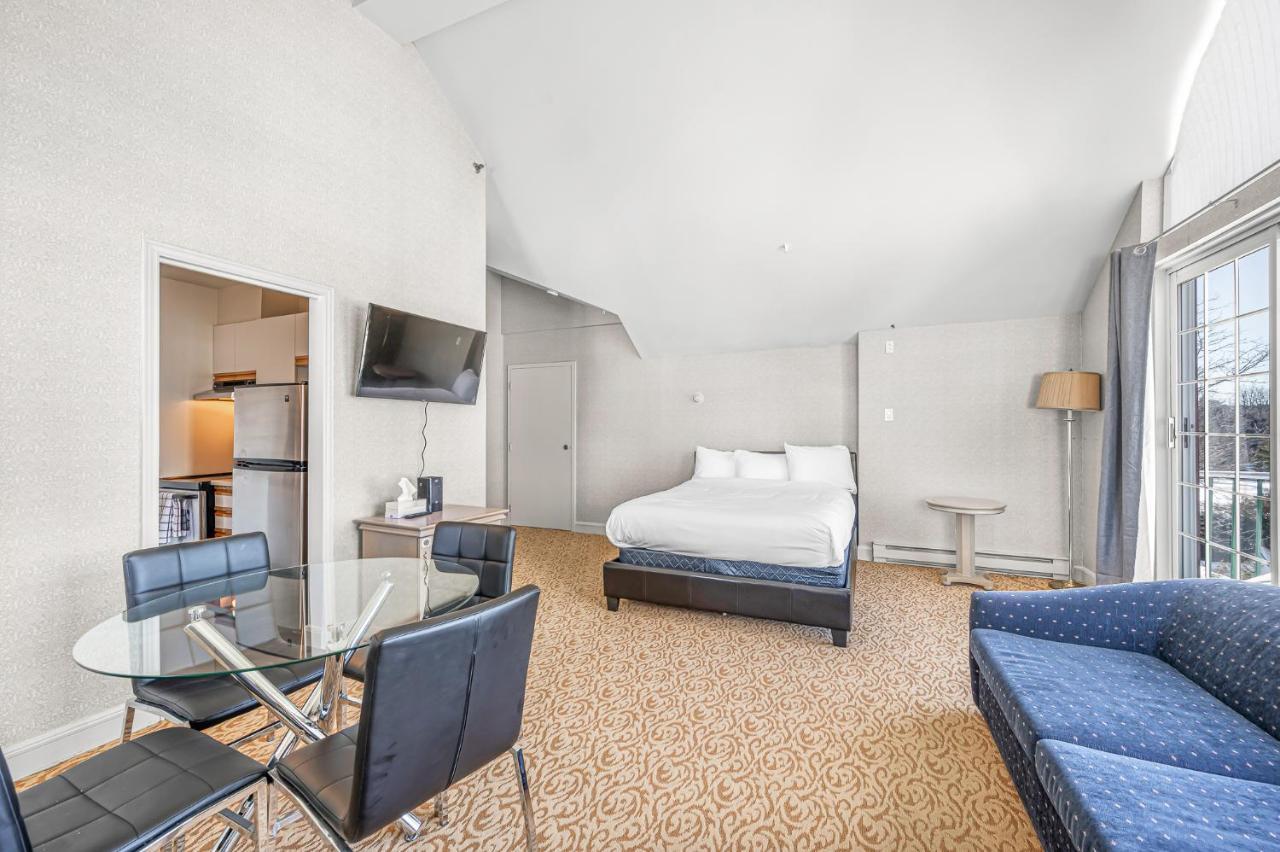 Le Domaine Chambre D'Hotel A Saint-Sauveur-des-Monts Екстериор снимка